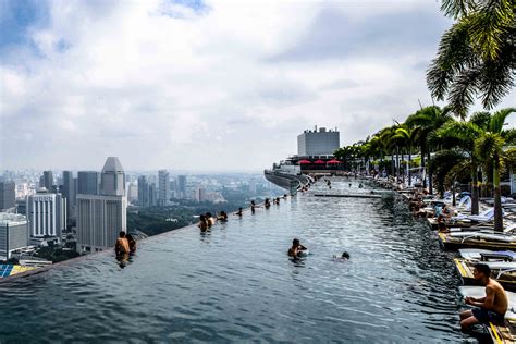 Infinity Pool at Marina Bay Sands Singapore | Infinity pool, Hotel pool ...