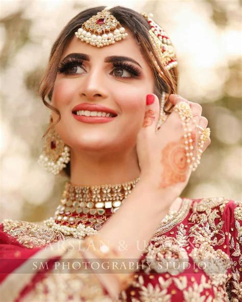 Pin by Quratulain B. on Stylish Looks | Bridal makeup, Wedding pen ...