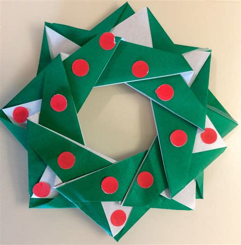 Origami for Beginners - Holiday Wreath