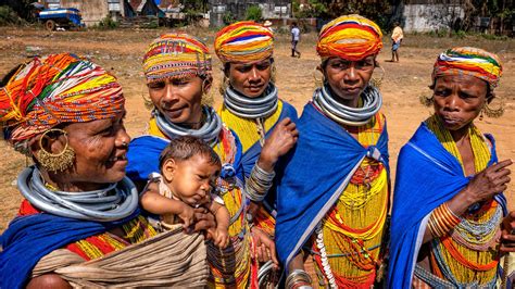 Portraits of Adivasi Women in Odisha - LOUIS MONTROSE PHOTOGRAPHY