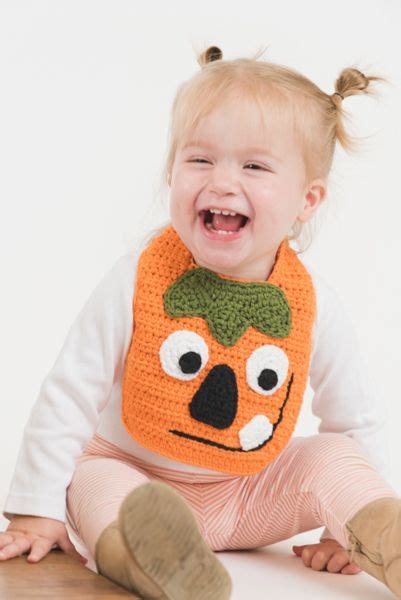 Crochet Baby Bibs, Love Crochet, Crochet Blanket Patterns, Baby Blanket ...