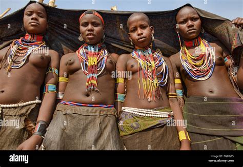 girls of the Arbore tribe in the Lower Omo Valley of Ethiopia Stock ...