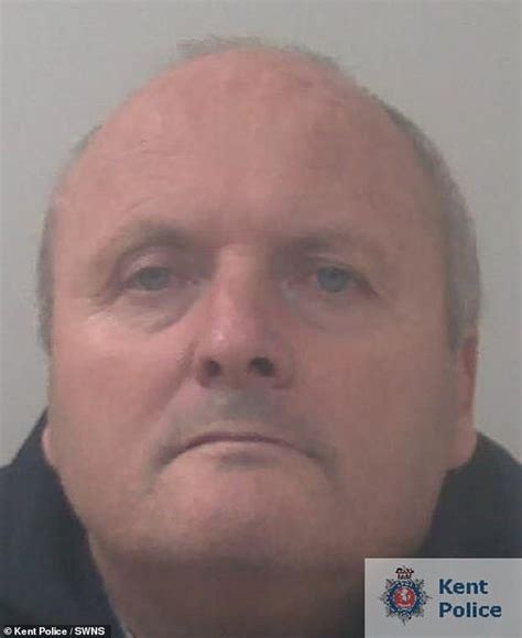 Fourth crook in gang behind Britain's BIGGEST ever fake cash-printing operation is jailed ...