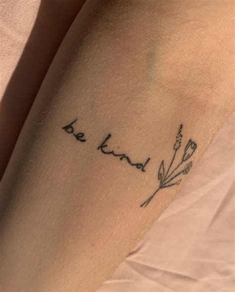 Be kind tattoo | Writing tattoos, Cute hand tattoos, Small tattoos