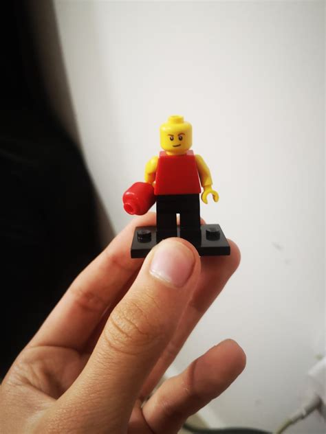 New Roblox X Lego Collab Mini Figure : r/GoCommitDie