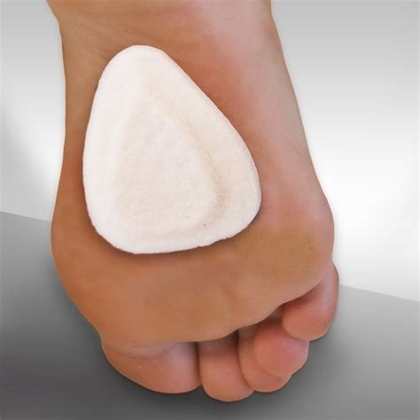 Do Metatarsal Pads Helping Plantar Plate Tears? - Plantar Health