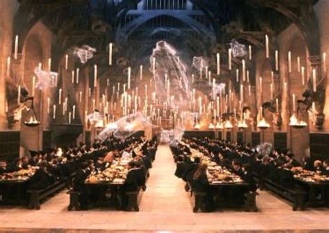 Hogwarts Great Hall | Hogwarts great hall, Hogwarts, Hogwarts aesthetic