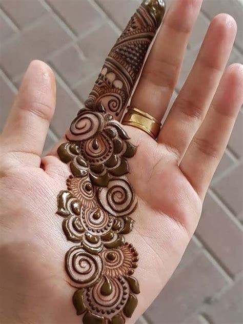 Beginner Cute Simple Mehndi Designs For Front Hands - Design Talk