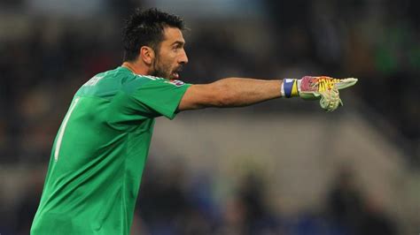 Buffon urges Juventus to keep pushing | FourFourTwo