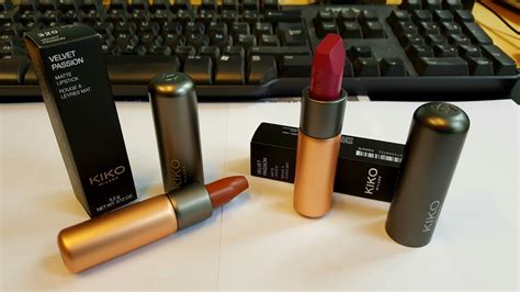 Rouge à lèvres "Velvet Passion Matte Lipstick" De KIKO