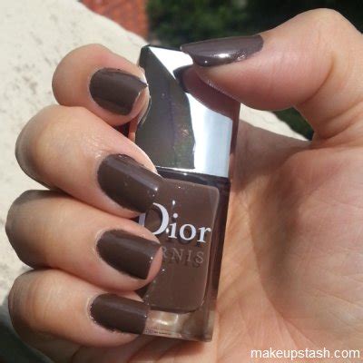 NOTD | Dior Vernis in 715 Dune | Makeup Stash!