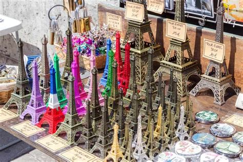 Where to Buy Souvenirs in Paris ( What to Buy?) – Intelligent Travel Blog