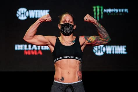 liz-carmouche-bellator-261-weigh-ins | MMA Junkie