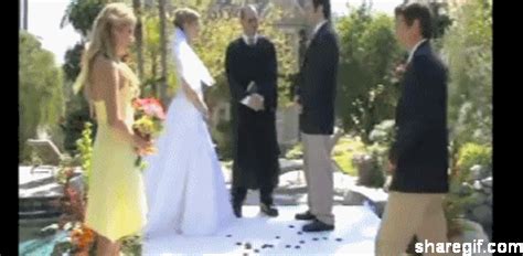 funny-wedding-fail-gifs-1 | Vicious Kangaroo