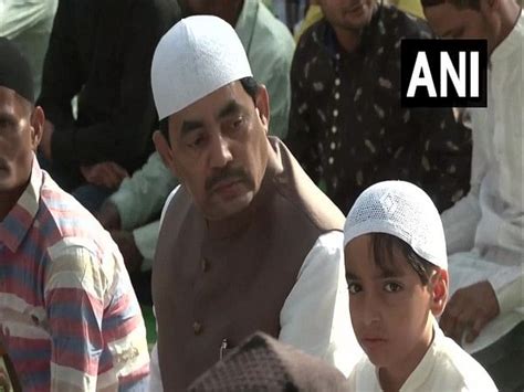 Ghulam Nabi Azad, Shahnawaz Hussain offer prayers together on Eid-ul-Fitr – ThePrint – ANIFeed