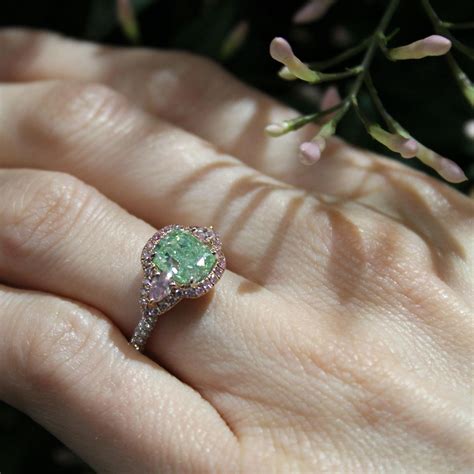 2.40 carat Fancy Vivid green diamond ring | Jacob & Co | The Jewellery ...