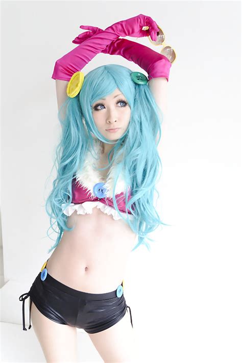 Miku Hatsune cosplay 8 by HoNeYbEeMai on DeviantArt