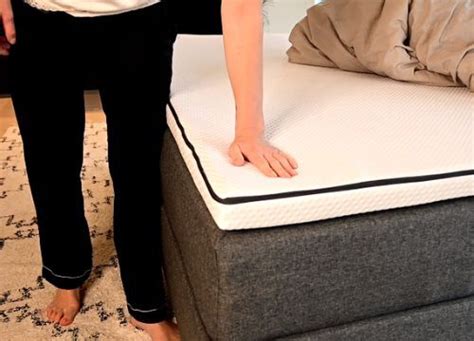 Emma Mattress Topper Review in 2024- Is It Comfortable?