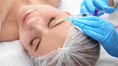 Peptide Injections: What To Know About The Anti-Aging Treatment