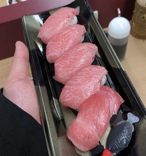 Some fresh fatty tuna belly from Omicho Market in Kanazawa, Ishikawa ...