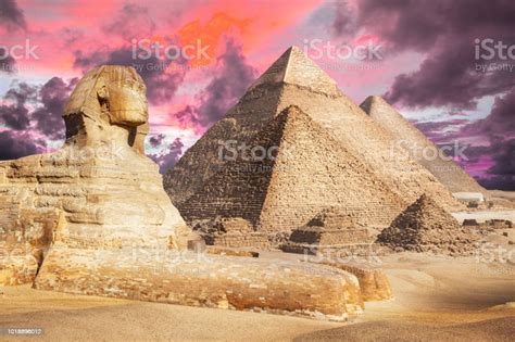 Egypt Cairo Giza Stock Photo - Download Image Now - Ancient, Architecture, Awe - iStock