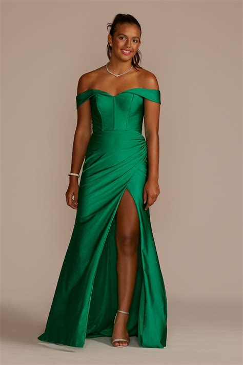 2024 Emerald Green Prom Dresses - Sonya Virgie