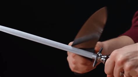 How to Sharpen a Knife with a Rod - KnifeUp