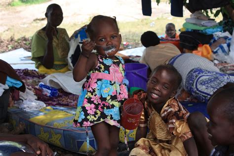 More than 5,015 flee South Sudan violence into Uganda after 300 are killed