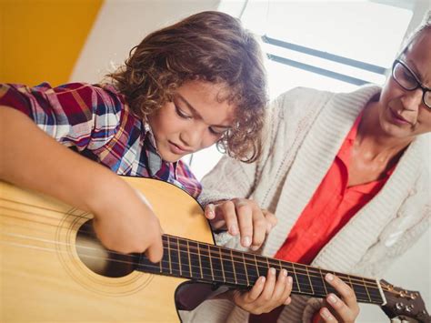 What Are the Benefits of Guitar Lessons For Kids Near Me? | Northville