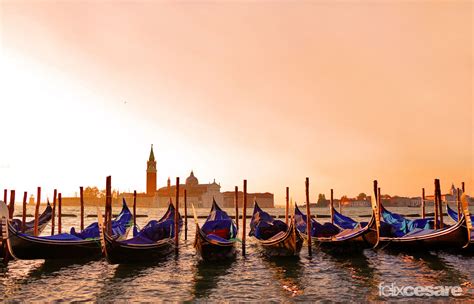 Venice Gondola Sunset Landscape | Sunset landscape, Venice, Oceania travel