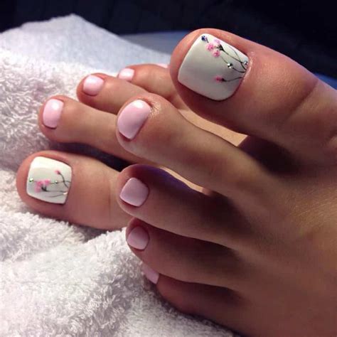 Pedicure Colors For Spring 2024 In Hindi - Fancie Kristi