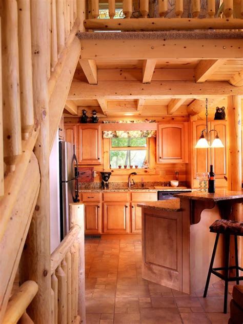 This lakeside Maryland Kodiak is the quintessential cabin retreat. Feeling much roomier than its ...
