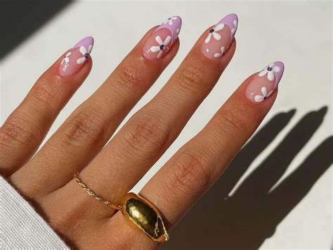 Ring Finger Nail Designs With French Tips