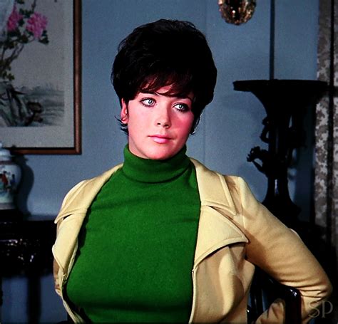 Linda Thorson as Tara in 60's show the Avengers | Avengers girl, Tara ...