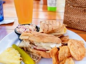 34 Restaurants in Roatan Honduras You Won't Want to Miss - Madison's Footsteps