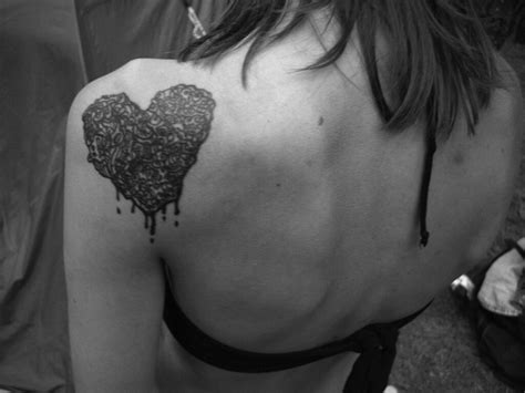 Bleeding Hollow Heart Tattoo | Ink pen drawing on Charlotte.… | Flickr