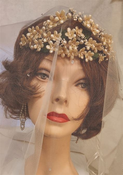 vintage flower tiara headpiece - Gem