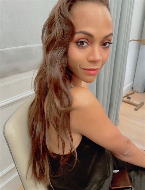 How Zoe Saldana Got Perfect Waves for the London Premiere of 'Avatar: The Way of Water' | Vogue