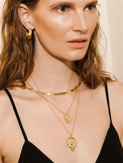 THE MEDINA NECKLACE — Pamela Card Jewelry | Gold medallion necklace, Necklace, Gold coin necklace