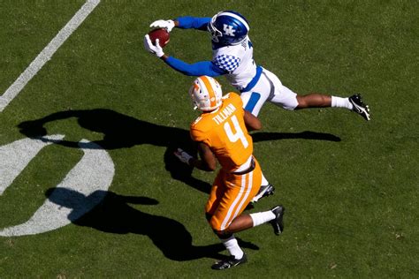 Kentucky Football Highlights: UK grabs 3 straight interceptions vs Tennessee Volunteers - A Sea ...