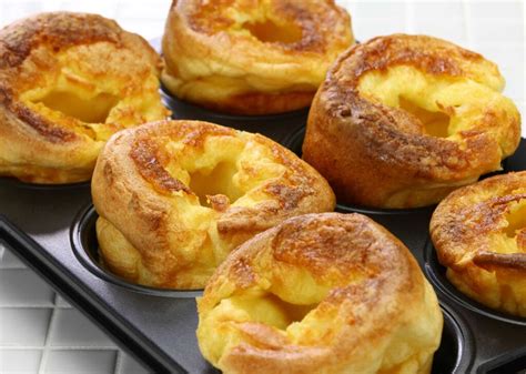 Jamie Oliver’s Yorkshire Pudding Recipe (Video) - How To Make Recipes