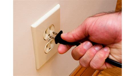 Are Tamper-Resistant Outlets Required By Code? (Find It Now ...