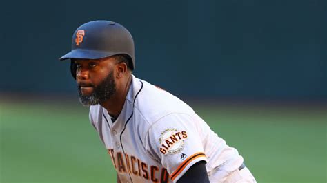 Denard Span leaves game after colliding with center field wall – KNBR