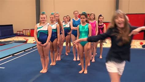 SevenSuperGirls Try Gymnastics - video dailymotion