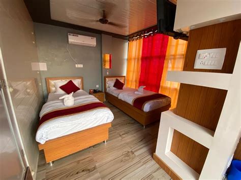 Compare all Hotels in Tanakpur | cozycozy