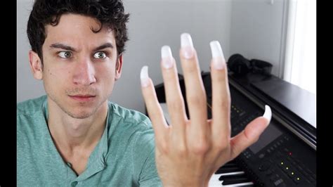 What Do You Think About Men Who Keep Long Fingernails?? - Romance - Nigeria