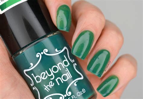 NAILS | Beyond the Nail Green Thermal #CBBxManiMonday | Cosmetic Proof | Vancouver beauty, nail ...