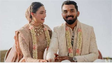 KL Rahul, Athiya Shetty wedding | PHOTOS | Zee Business