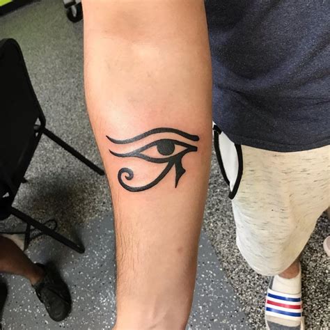 Discover 59+ eye of horus tattoo latest - in.cdgdbentre