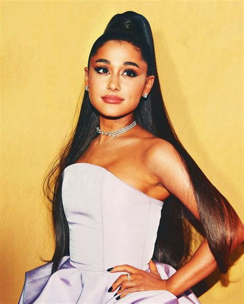 Ariana Grande Ditches Iconic Ponytail, Debuts Shorter Hairstyle | lupon.gov.ph